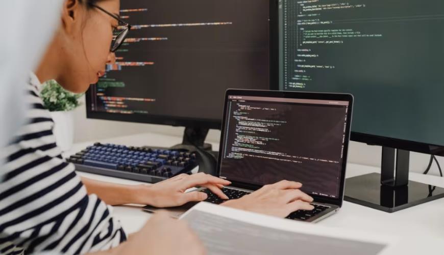 绵阳小程序定制开发构建实时互动新生态：WebRTC+即时通讯双引擎驱动